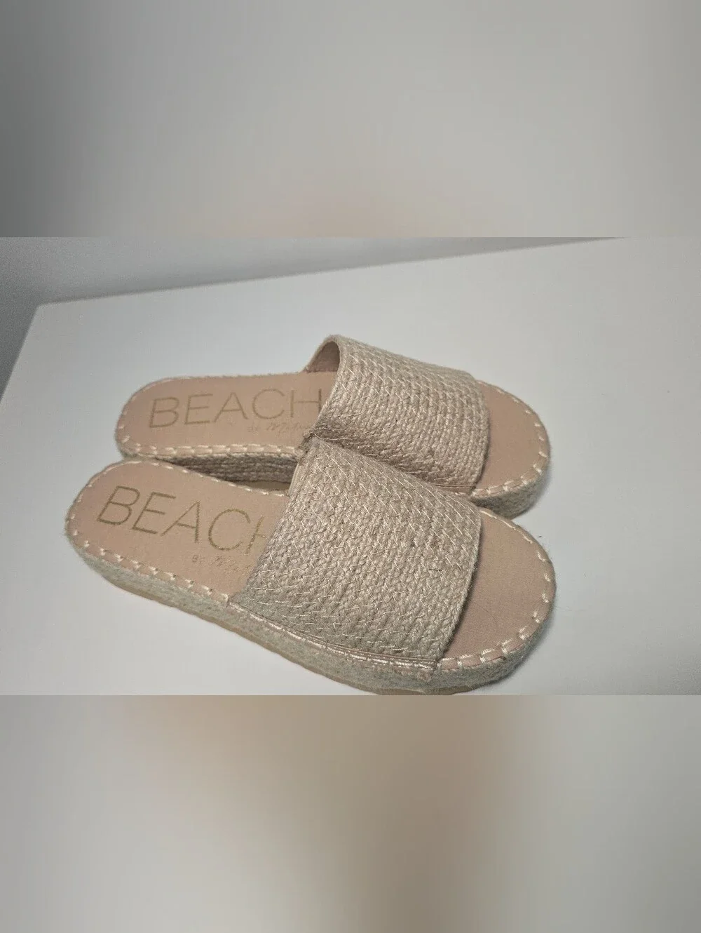 Beach By Matisse Sandals Slides Size 8